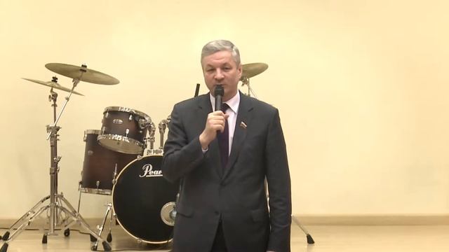 Андрей Луценко поздравили вологжан с Днем защитника Отечества смотреть онлайн