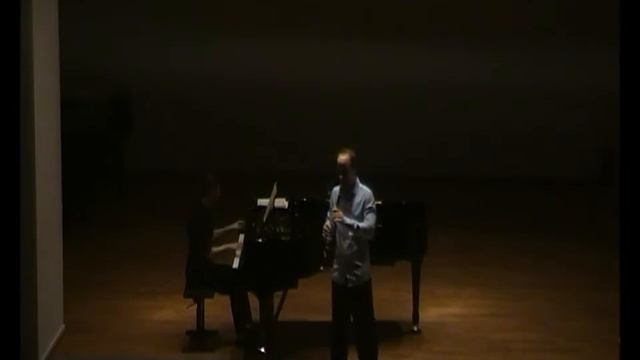 Claude Debussy - First rhapsody, Petr Vasek clarinet.wmv смотреть онлайн