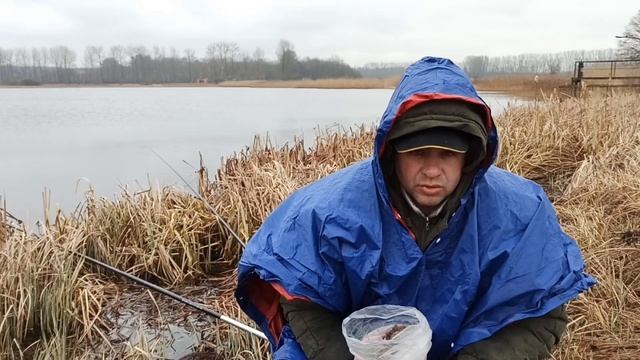Ловля плотвы на мах ранней весной... смотреть онлайн