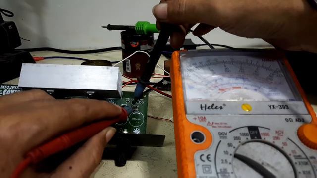 trouble shooting amfli bass guitar-yoxx robinson смотреть онлайн