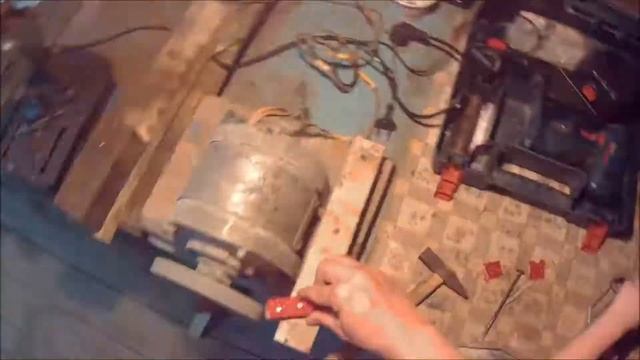 Делаем нож в армейский котелок. смотреть онлайн