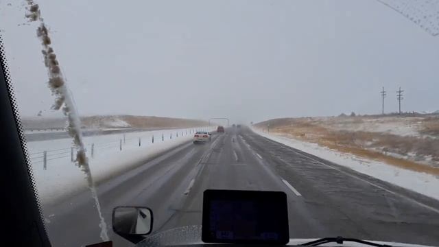 Едем в холодный Вайоминг. Трудности тракдрайвинга смотреть онлайн