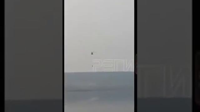 2019 год. МЧС в Богучанах тушит воду водой.