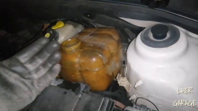 Cambio Del Deposito De Anticongelante Al Cruze 1.8 | Luis Her