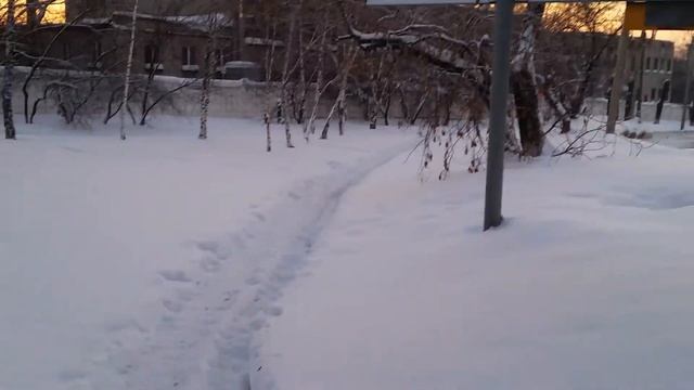 Момент из зимних покатушек: Бывает и такое.. смотреть онлайн