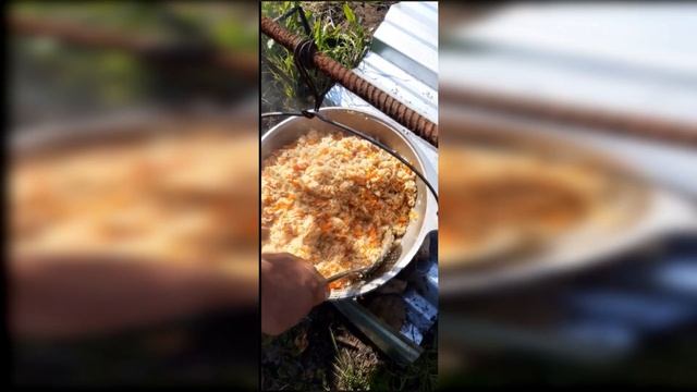 СУПЕР УЗБЕКСКИЙ ПЛОВ В КАЗАНЕ НА КОСТРЕ! смотреть онлайн
