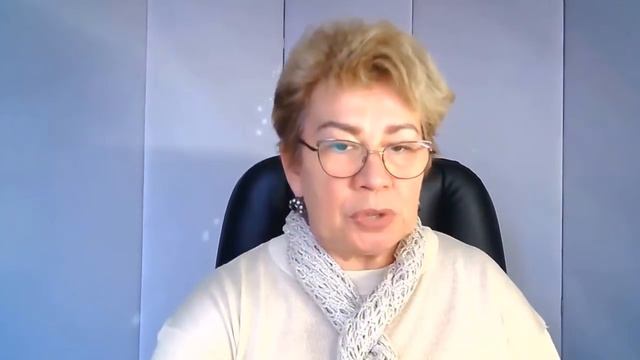 ОН МЕНЯ БЕСИТ((! смотреть онлайн