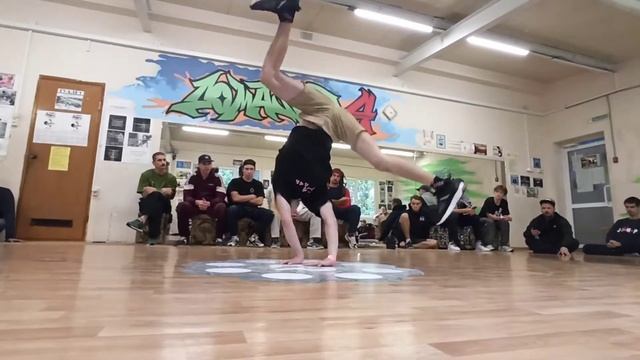 Pauk vs Anvil смотреть онлайн