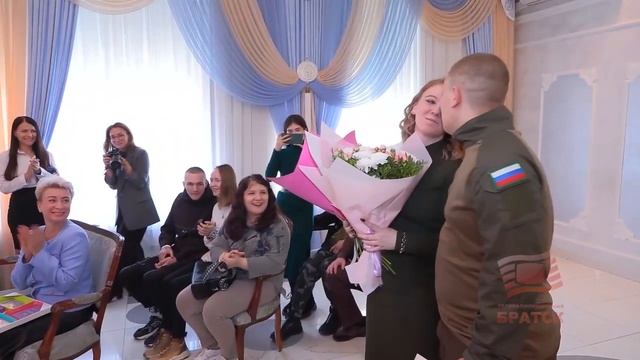 Еще восемь братчан выехали на сборный пункт в Шелехов, где им предстоит пройти медкомиссию и подпис смотреть онлайн