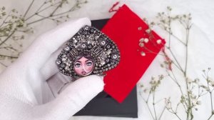 Брошь своими руками Матрешка в кокошнике, тренд 2021