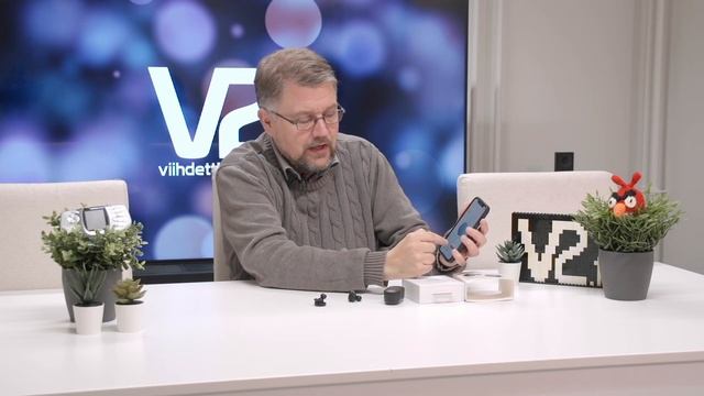 V2.fi testasi: Denon PerL AH-C10PL-nappikuulokkeet смотреть онлайн