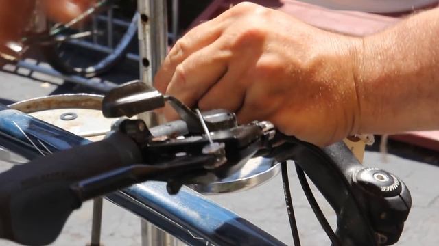 How Much Casing? V Brake Adjustment Part 2 - BikemanforU Repair смотреть онлайн