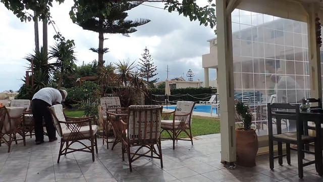 Крит. Курортный Ретимно. Дождливый завтрак в «Limas Hotel» смотреть онлайн