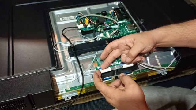 TV tamiri yatay ve dikey çizgiler neden olur ve nasıl tamir yapılır mutlaka izleyin смотреть онлайн