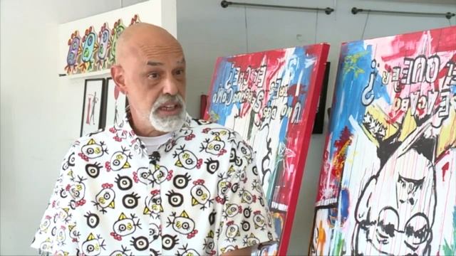 Cubans react to Raul Castro's resignation as head of Communist Party смотреть онлайн