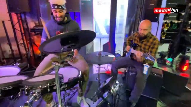 Pearl EM-53T e/Merge Batería Electrónica смотреть онлайн