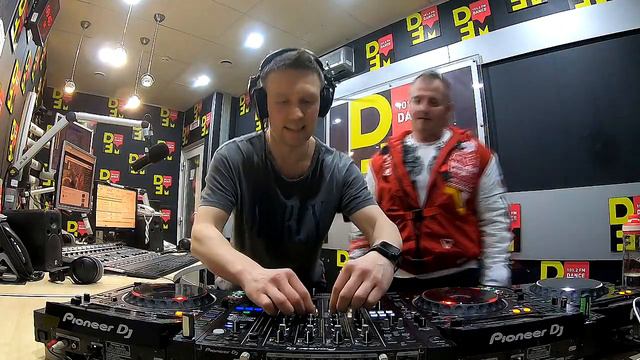 Реакция Вити бесценна 😂😂😂 смотреть онлайн