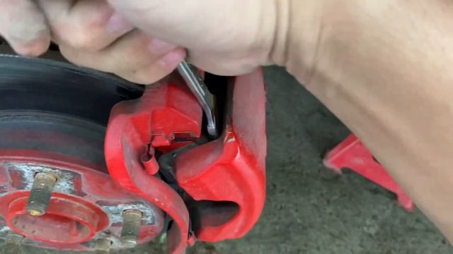 How to check / replace Brake Pads смотреть онлайн