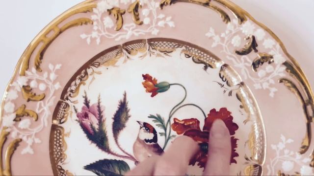 Коллекционная тарелка фабрики Coalport, начало 19 в. смотреть онлайн