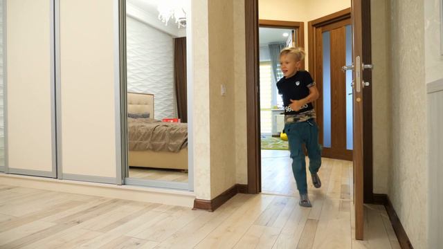 Куда пропала ПРИСТАВКА Что придумал Сережа Скетчи Family Kids смотреть онлайн