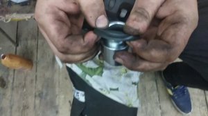 Замена поршней переднего суппорта на Мицубиси Монтеро Спорт .