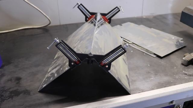 Делаем спортивный бензобак из алюминия + помпа охлаждения на Запорожец