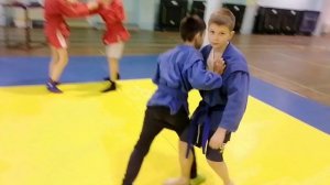 Детская тренировка по борьбе самбо, тренер Потапов Денис Сергеевич