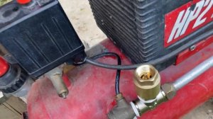 Плохо запускается компрессор - поставь клапан легкого старта из водяного обратного клапана