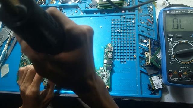 ACER ASPIRE ONE D257 MATI TOTAL INI PENYEBAPNYA смотреть онлайн