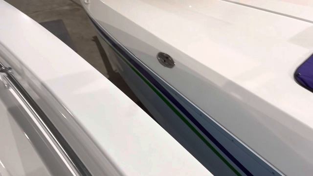 24’ Ocean Runner Center Console offered by Ducky’s Boats in Middletown, Pa смотреть онлайн