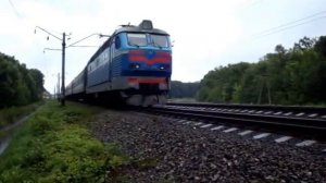 Електровоз ЧС4 с поездом №15(Тиса) Москва Братислава Прибывает на станцию Казатин-1