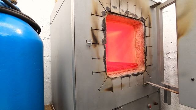 Больше глины Богу глины! смотреть онлайн