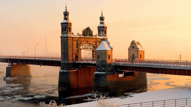 Queen Louise Bridge. Winter dawn. Neman River смотреть онлайн