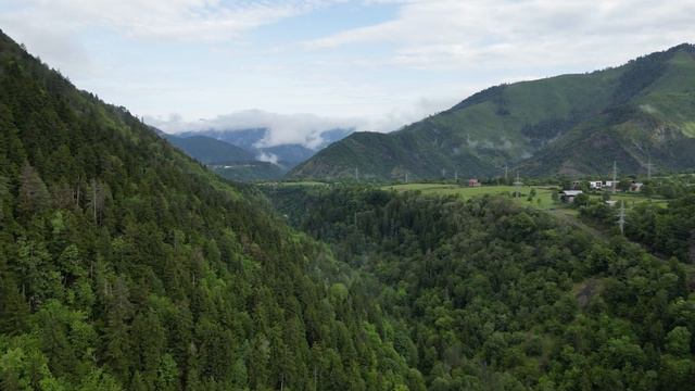 Borjomi from drone, June 2023 смотреть онлайн