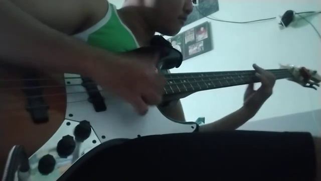 Squier Affinity Jazz Bass ( old string ) смотреть онлайн