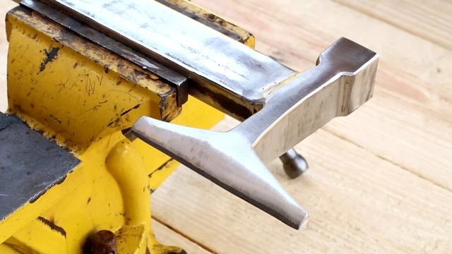 Классная идея! Что я сделал из куска рельса.