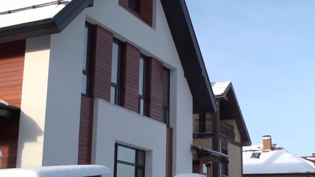 Дом из газобетона утеплили пенопластом по системе Ceresit, отделка камень, штукатурка, планкен смотреть онлайн