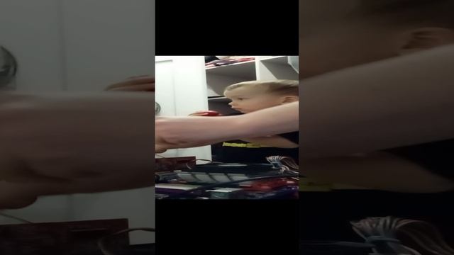 VID_20220217_210217.mp4