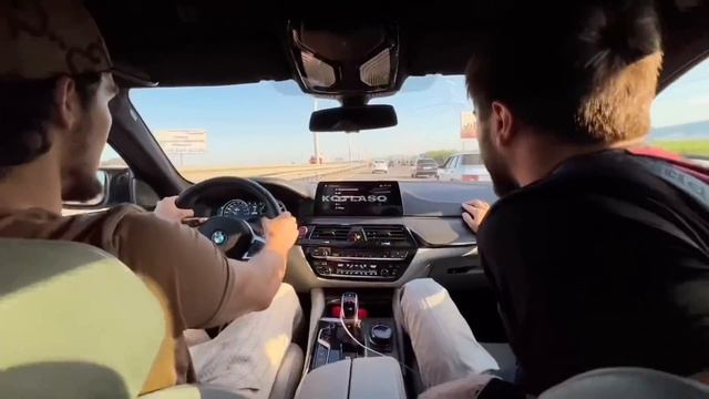 Ахмед жестко вжаривает свою BMW M5f90 ?