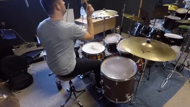 I Believe I Can Fly - R. Kelly (drum cover) смотреть онлайн