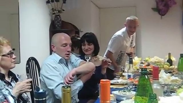 Рюмка водки на локте (Серёга) смотреть онлайн