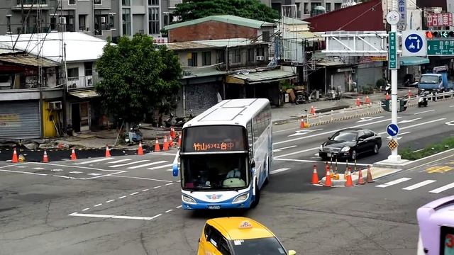 【?中華民國台湾のNO.1交通情報局NANKAI夜行急行夢憶の旅人JKT75:世界バス交通転运駅?】員林客運6742R(員林バス)HINO HIGH-STEP BUS。 смотреть онлайн