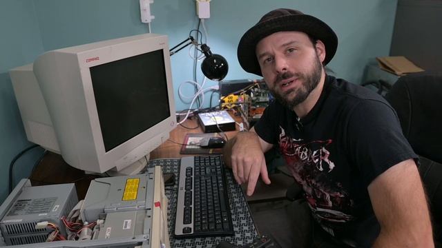 Compaq Deskpro 2000. First Start in 16 years ! смотреть онлайн