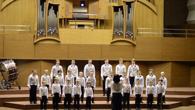 Хор мальчиков AMADEUS - Nearer My God To Thee