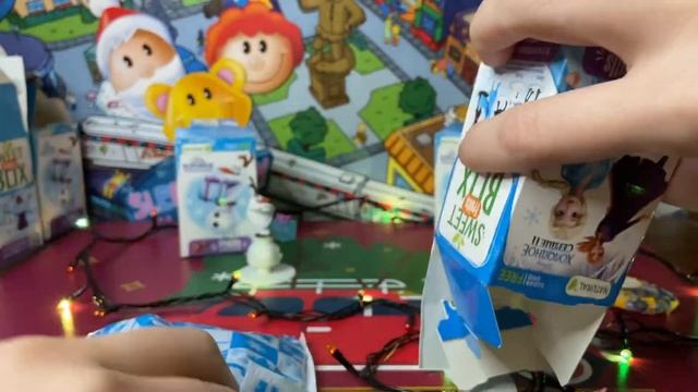 ХОЛОДНОЕ СЕРДЦЕ сюрпризы от SWEET BOX! СНЕГОВИК ОЛАФ VS ЛЕДЯНАЯ КОНЯШКА! смотреть онлайн