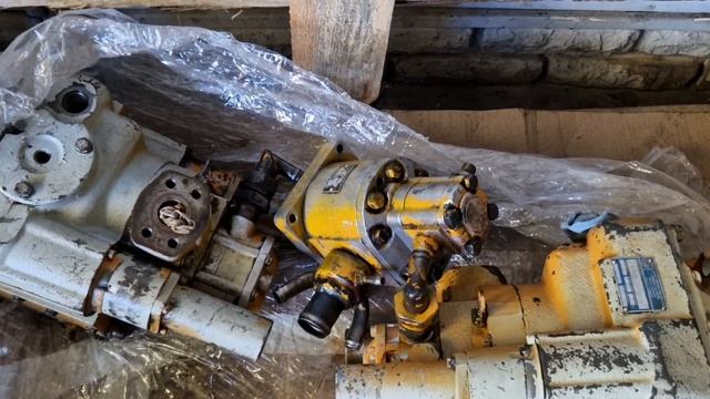 UNC 060 из Тулы. МКСМ 800 ремонт гидравлики . смотреть онлайн