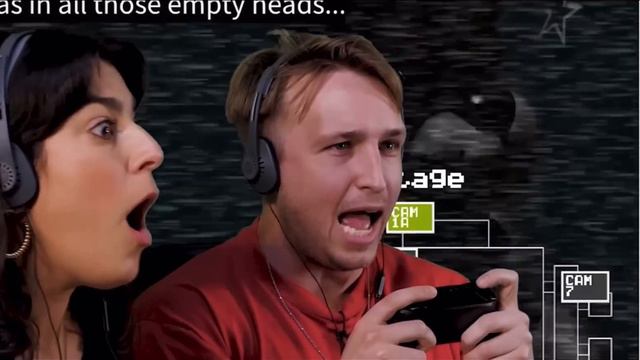 Shayne and Amanda Playing FNAF But it’s just them freakingout for 4 minutes смотреть онлайн