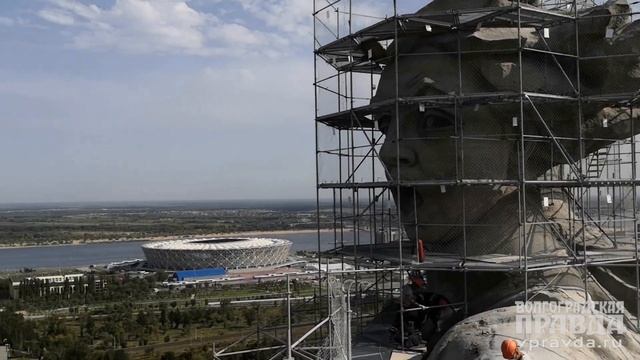 Родину-мать "одели" в леса до зимы смотреть онлайн