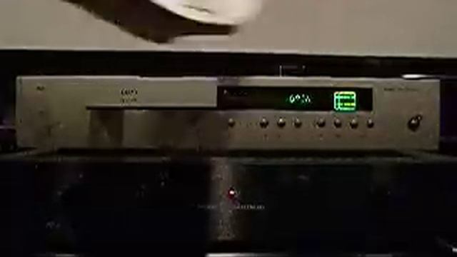 ARCAM CD-73t CD Player Playing CD's смотреть онлайн
