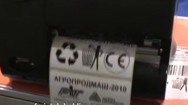 Широкоформатная термотрансферная печать этикеток принтером AP 5.6 смотреть онлайн